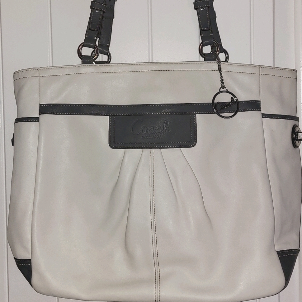 Coach Leather Gallery Tote